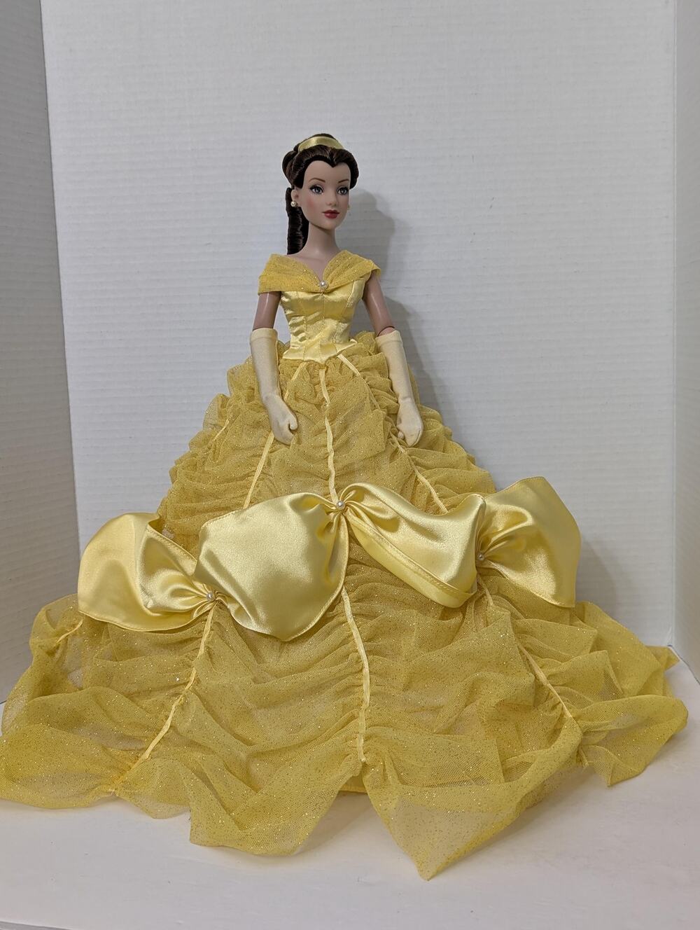 RARE 2007 Tonner Disney Showcase Collection Princess Belle 15" Doll